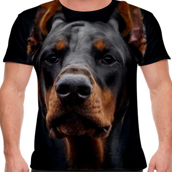 Camiseta com estampa Doberman tamanho G